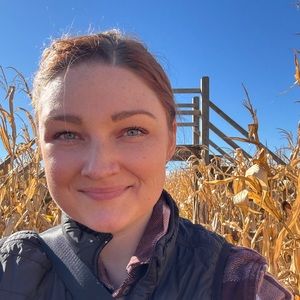 Meet your Posher, Brooke
